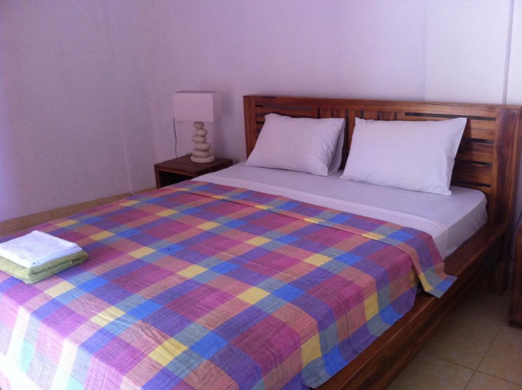 Amed Sari Beach Guesthouse Rom bilde
