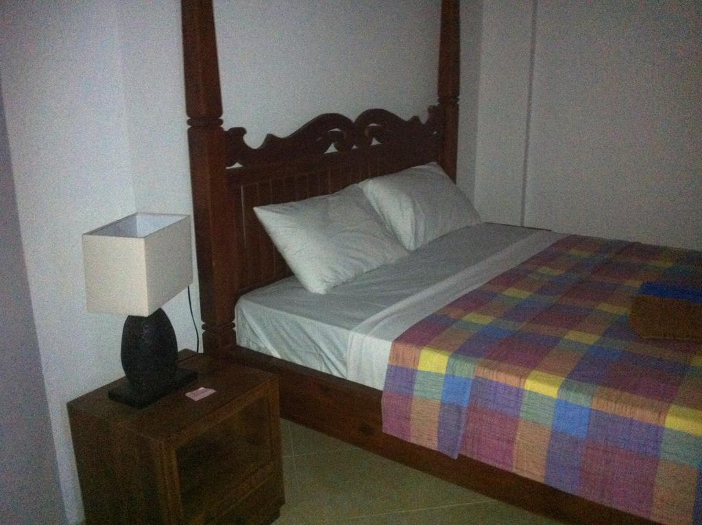 Amed Sari Beach Guesthouse Rom bilde