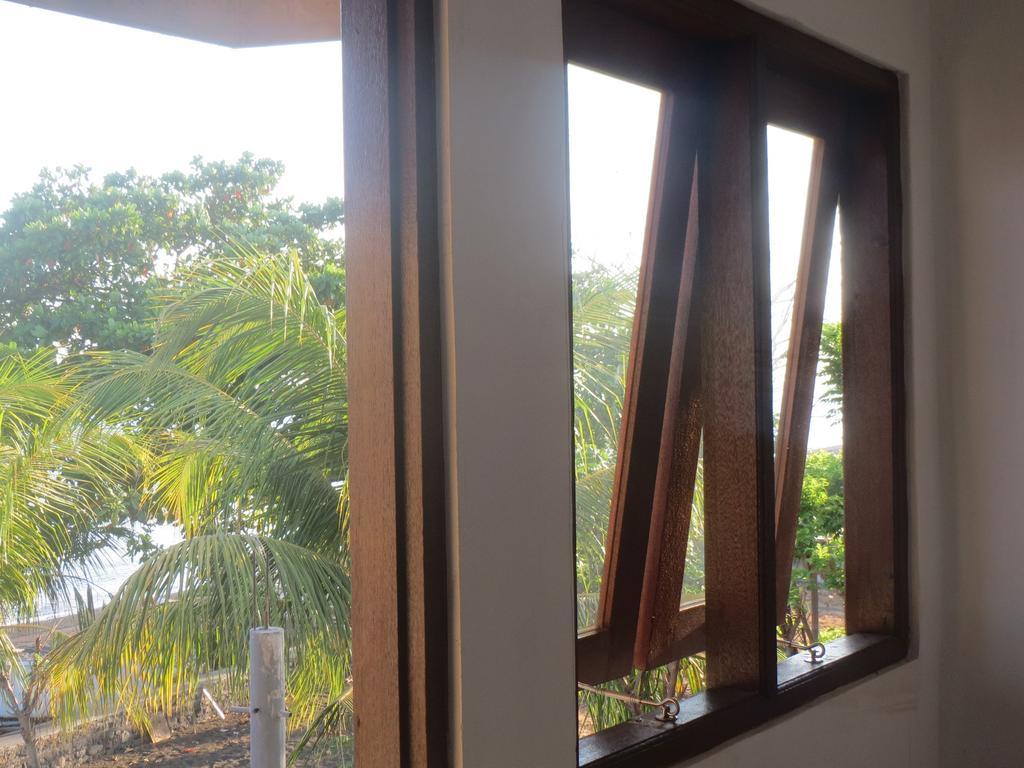 Amed Sari Beach Guesthouse Eksteriør bilde