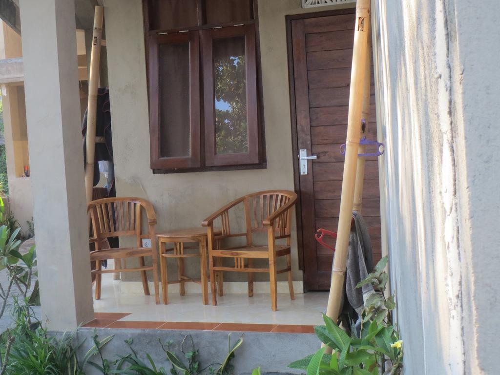 Amed Sari Beach Guesthouse Rom bilde