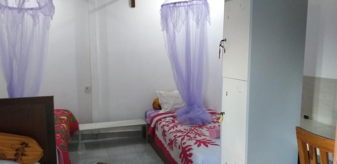 Amed Sari Beach Guesthouse Eksteriør bilde