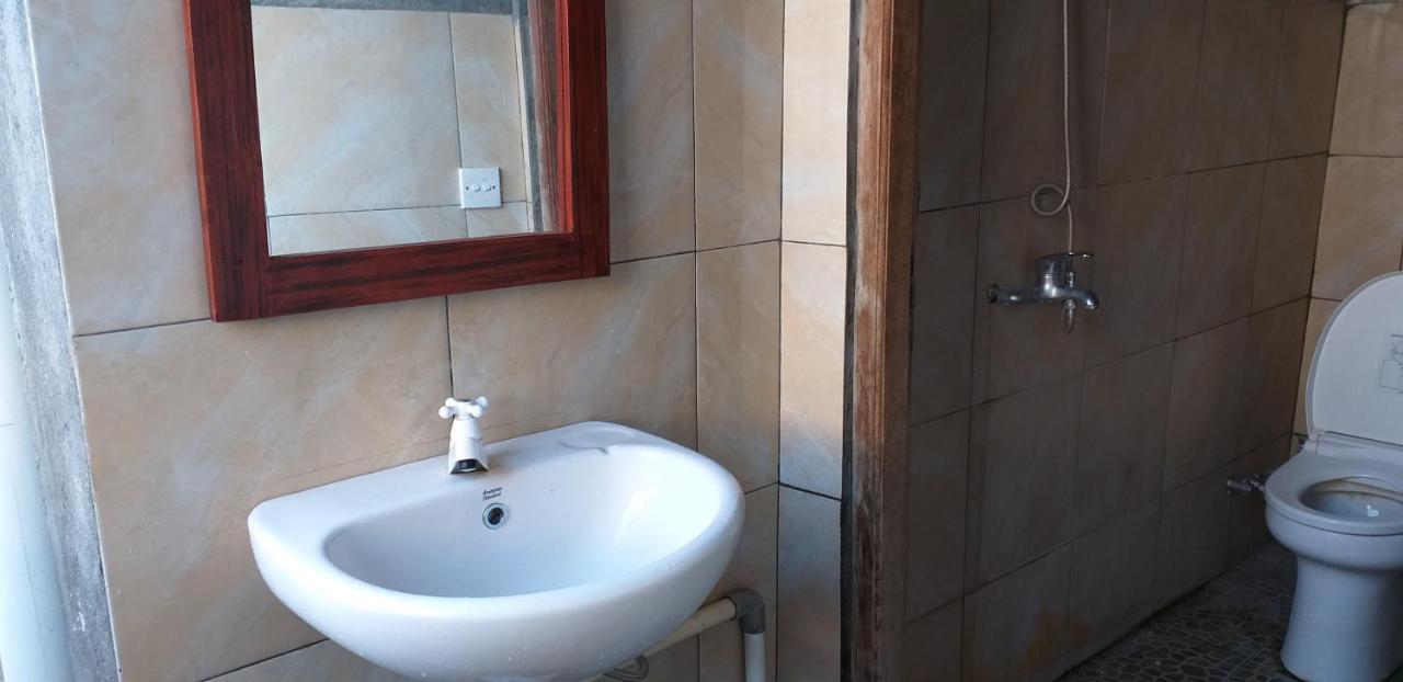 Amed Sari Beach Guesthouse Eksteriør bilde